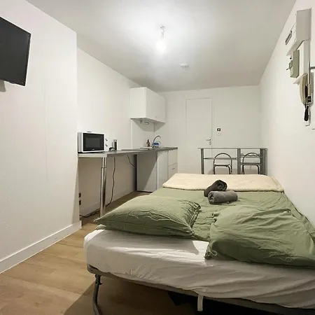 2 Personnes La Doutre Apartment